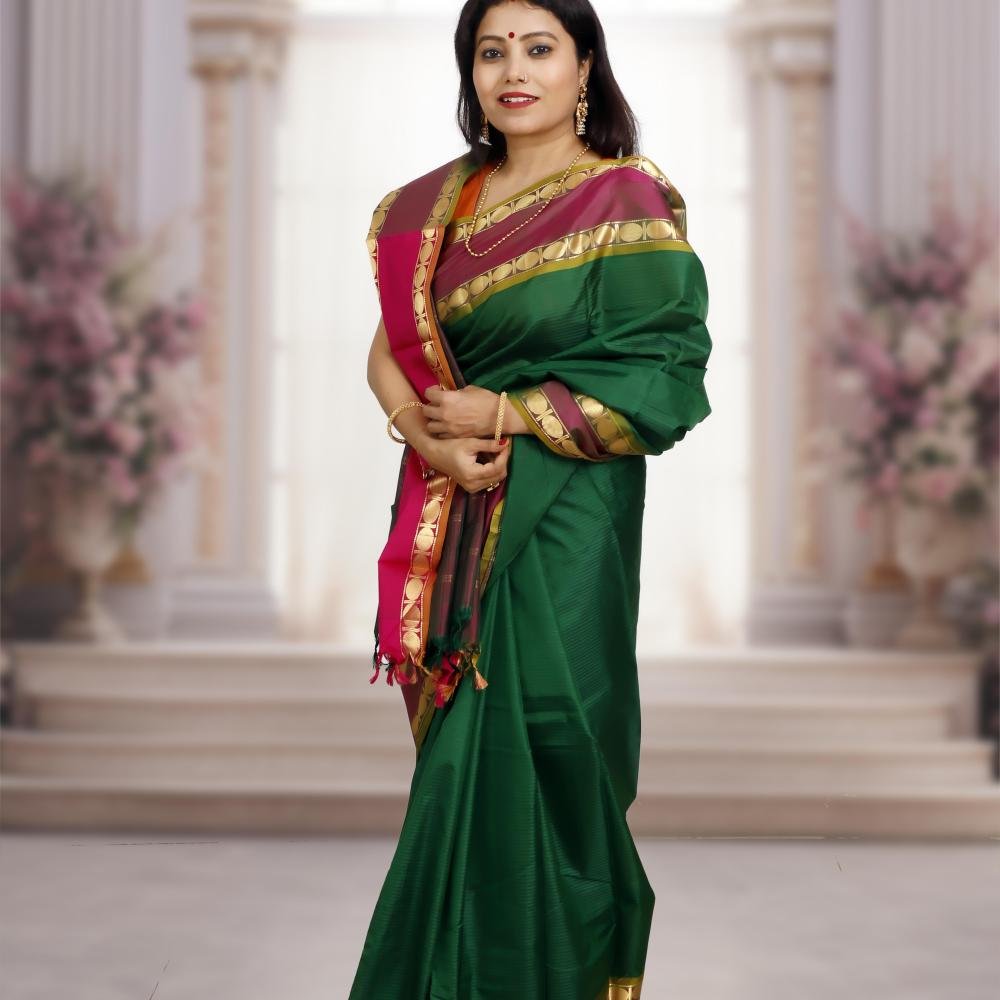 Handwoven Kanchipuram Mulberry Silk Saree with Dark Pink- Dark Green Dual Tone& Golden Zari Border