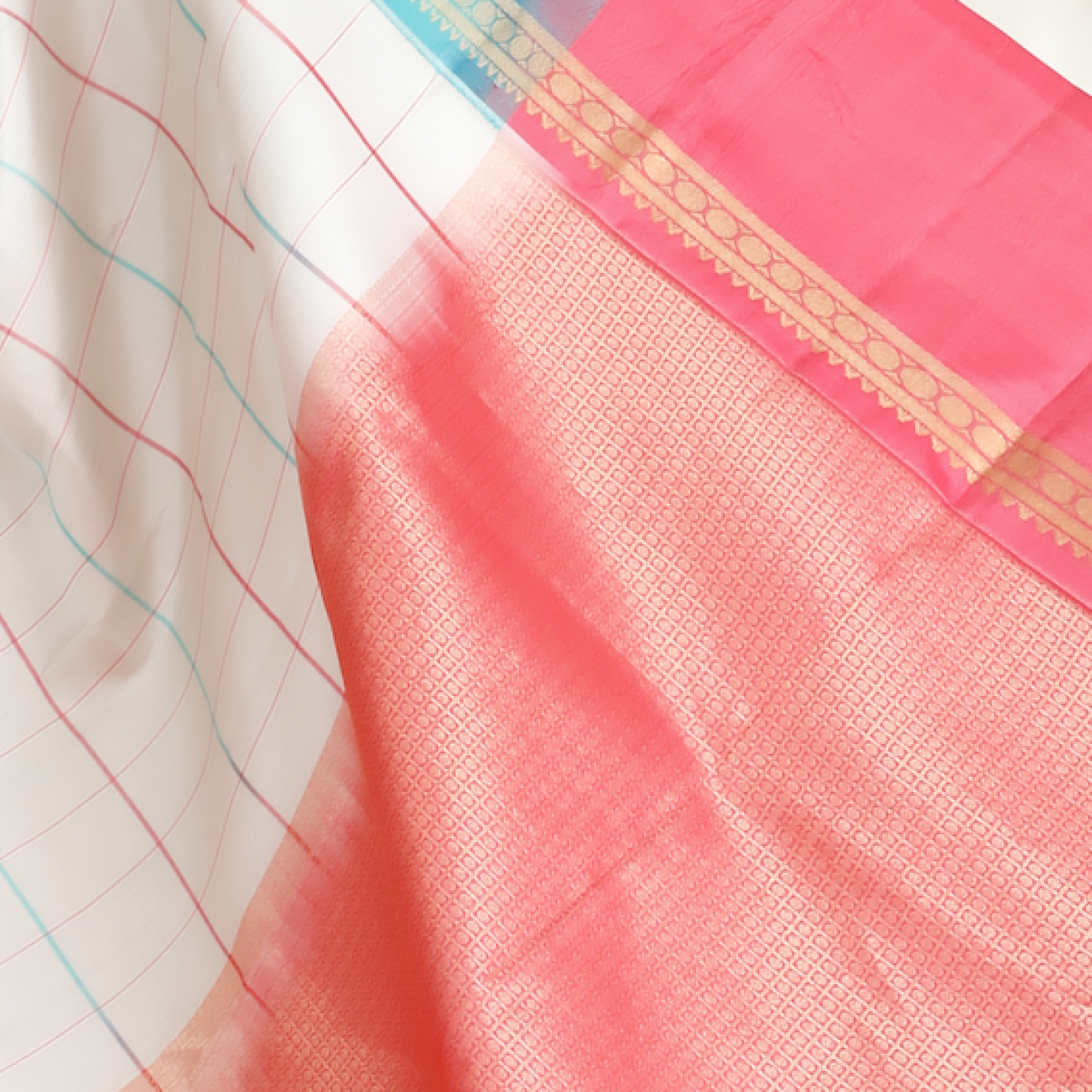 Handwoven Kanchipuram Silk Saree – White with Light Blue & Pink Checks